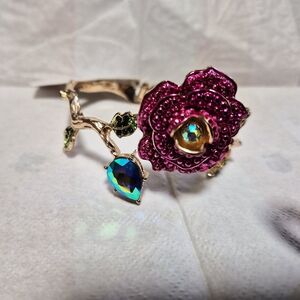 Betsey Johnson Elegant Pink Floral Goldtone Bracelet